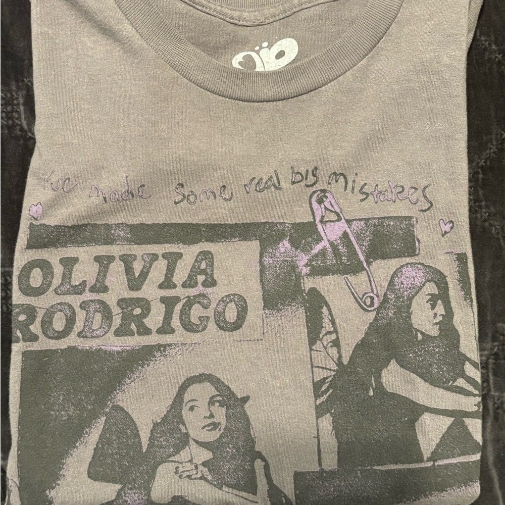 Olivia Rodrigo Graphic Tee in Gray and Purple